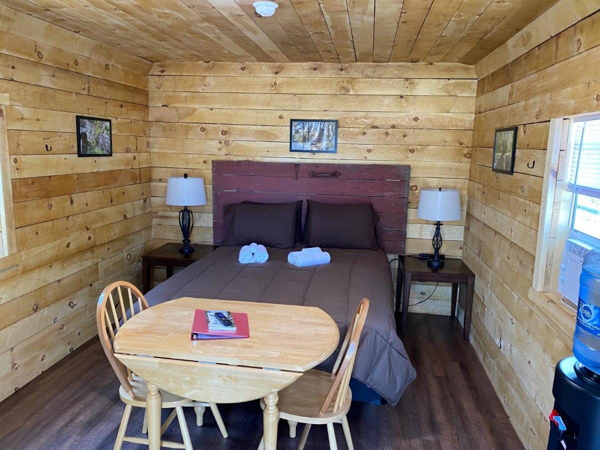 Canal Cabins Paw Paw ภายนอก รูปภาพ