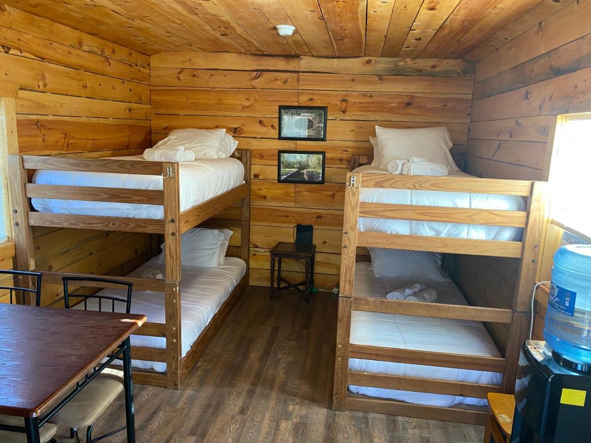 Canal Cabins Paw Paw ภายนอก รูปภาพ